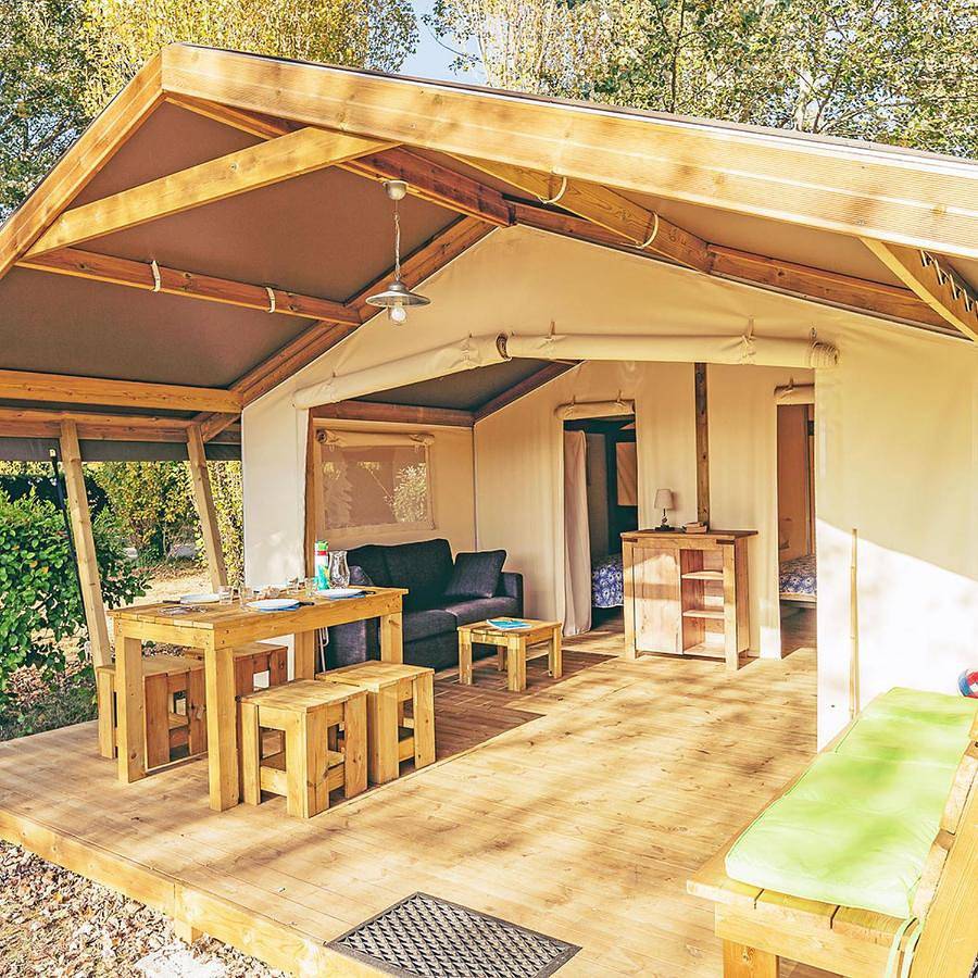 Standard Freeflower with Shared Toilet and Bathroom in Plage de Port Fontaine-Lomener, Ploemeur