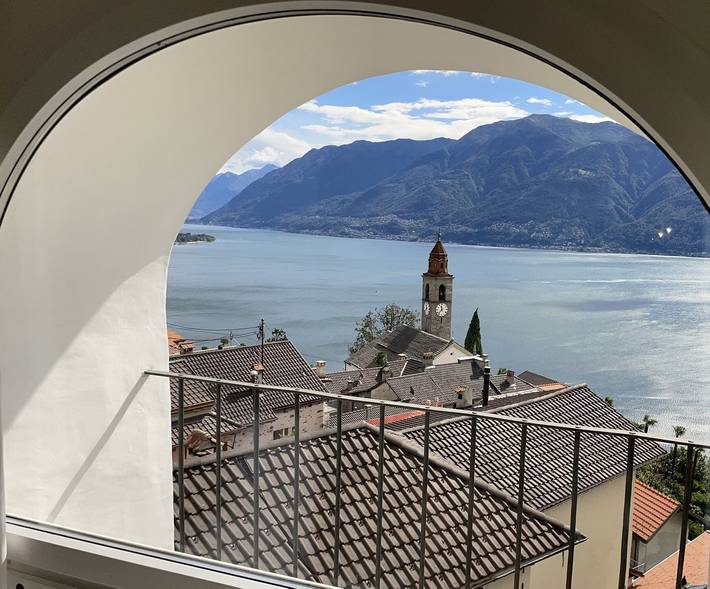Ferienhaus für 4 Personen, mit Balkon/Terrasse und Seeblick sowie Terrasse im Tessin - 4