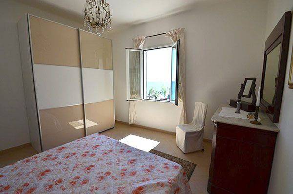 Gîte pour 6 personnes, avec Balcon et Jardin à Imperia - 3