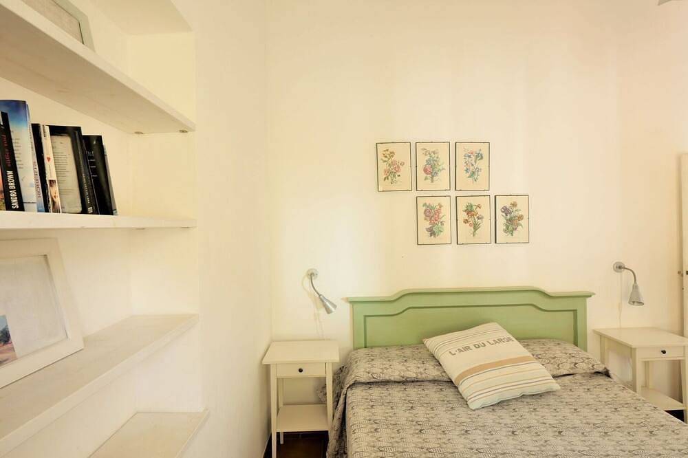 Schöne Wohnung in einem Ferienhaus für 5 Personen mit W-Lan, Tv, Terrasse und Haustiere erlaubt in Innamorata, Elba