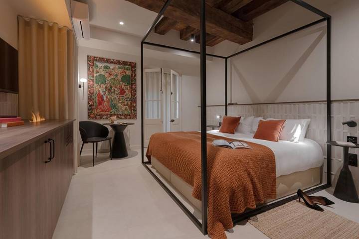 Hôtel pour 2 personnes, avec jacuzzi à Pérouges - 2