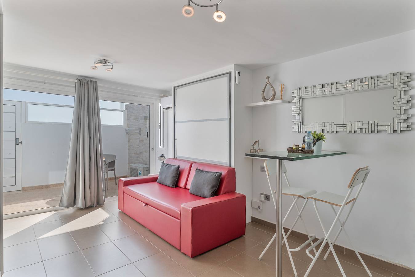 Ganze Wohnung, Ferienwohnung 'Kikere Puerto del Carmen' mit Gemeinschaftspool, Wlan und Klimaanlage in Puerto del Carmen, Tías