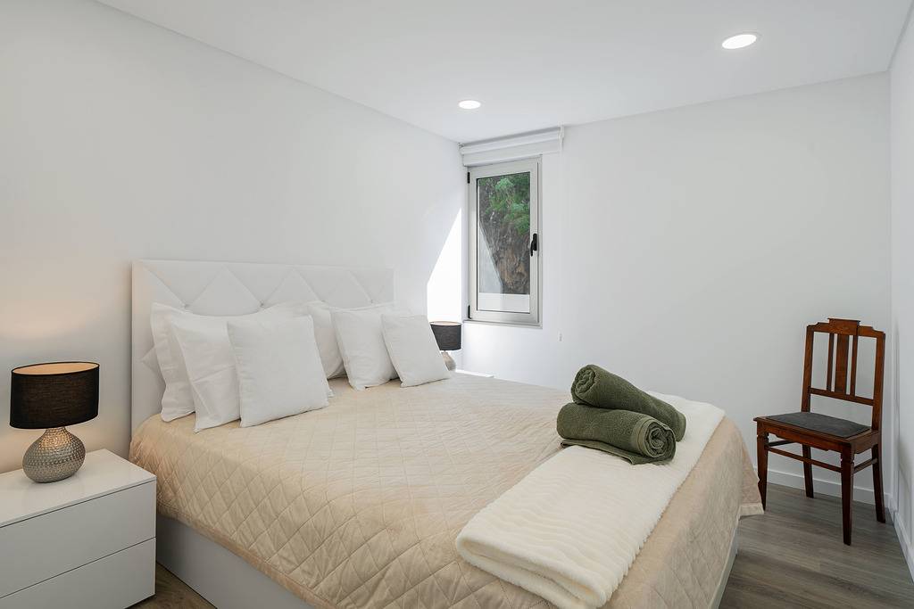 Ganze Wohnung, Ferienwohnung für 4 Personen mit Terrasse in Pináculo, Ribeira Brava