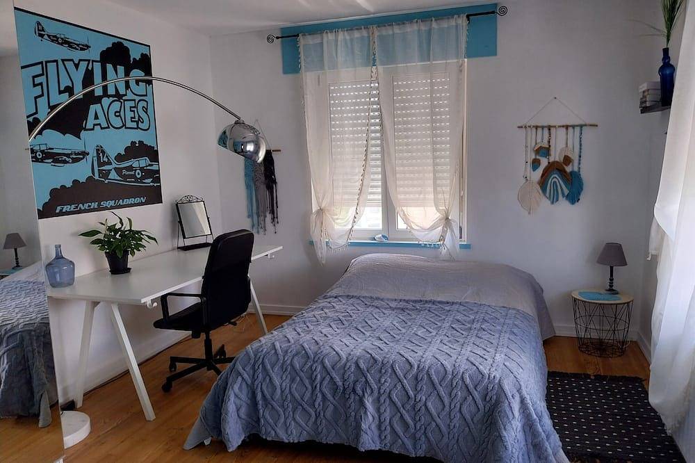 Nice quiet room with adjoining living room A plus, large garden with terrace in Sausheim, Región de Mulhouse