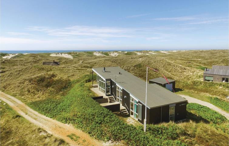 Ferienhaus für 8 Personen, mit Terrasse und Whirlpool sowie Sauna in Houvig