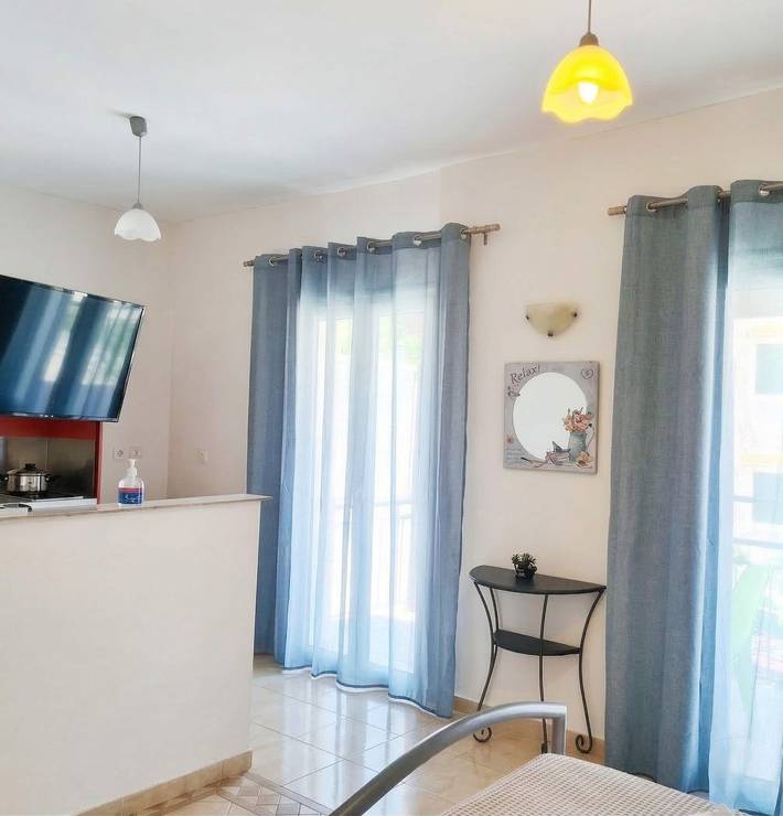 Gîte pour 2 personnes, animaux acceptés dans Kavos - 2