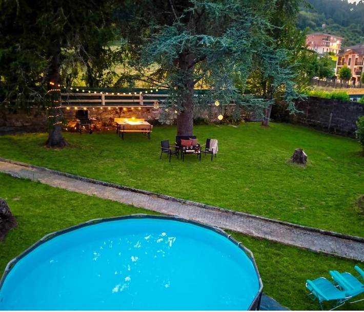 Ferienhaus für 4 Personen, mit Ausblick und Garten sowie Pool - 1