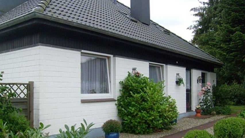 Ferienwohnung für 3 Personen, mit Terrasse und Garten, kinderfreundlich in Wallsbüll