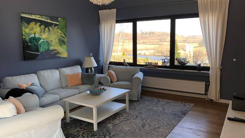 Ferienhaus für 4 Personen, mit Garten und Terrasse in Schalkenmehren
