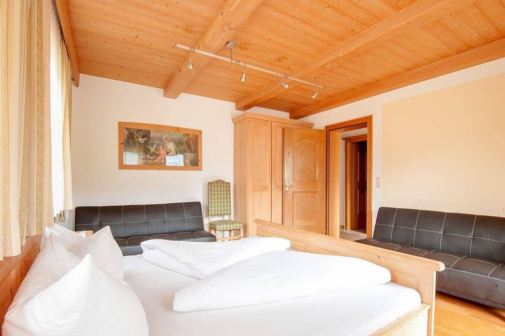 Ganze Wohnung, Wohnung in Hainzenberg nahe Skipisten in Hainzenberg, Zillertaler Alpen