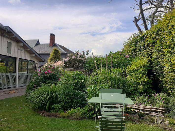 Cottage pour 2 personnes, avec jardin à Saint-Sylvestre-de-Cormeilles