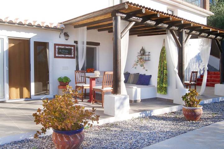 Chambre d’hôte pour 2 personnes, avec Terrasse et Jardin ainsi que Piscine et Vue à Alcaucín - 4