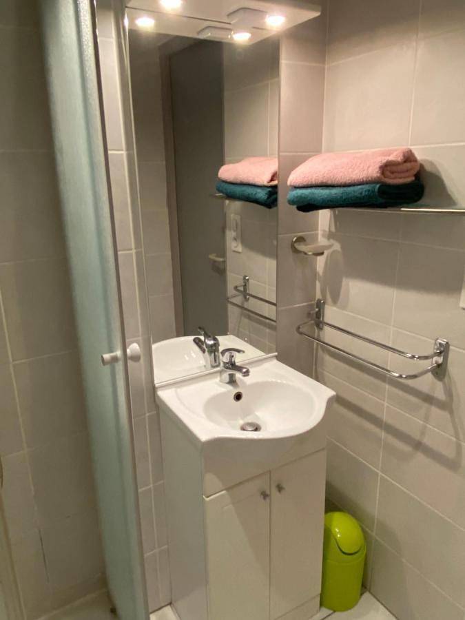 Gîte pour 2 personnes dans Office de Tourisme d'Aix les Bains - 3