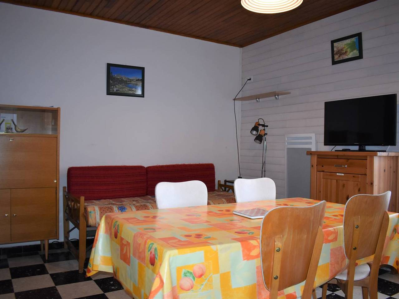 Apartamento entero, Apartamento 2 Piezas, Sur, 4 Personas, Bien Equipado, con Parking, 66120 Font-Romeu-Odeillo-Via in Font-Romeu-Odeillo-Via, Parque Natural Regional de los Pirineos Catalanes
