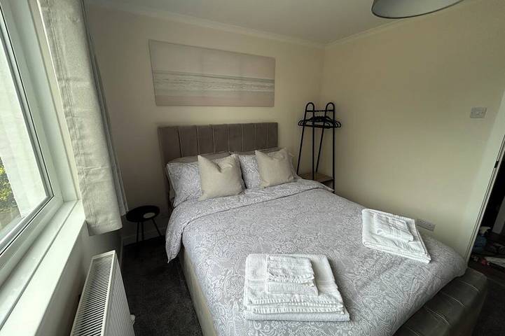 Newly renovated cosy coastal retreat within walking distance of village pub! in Kippford, Dumfries and Galloway