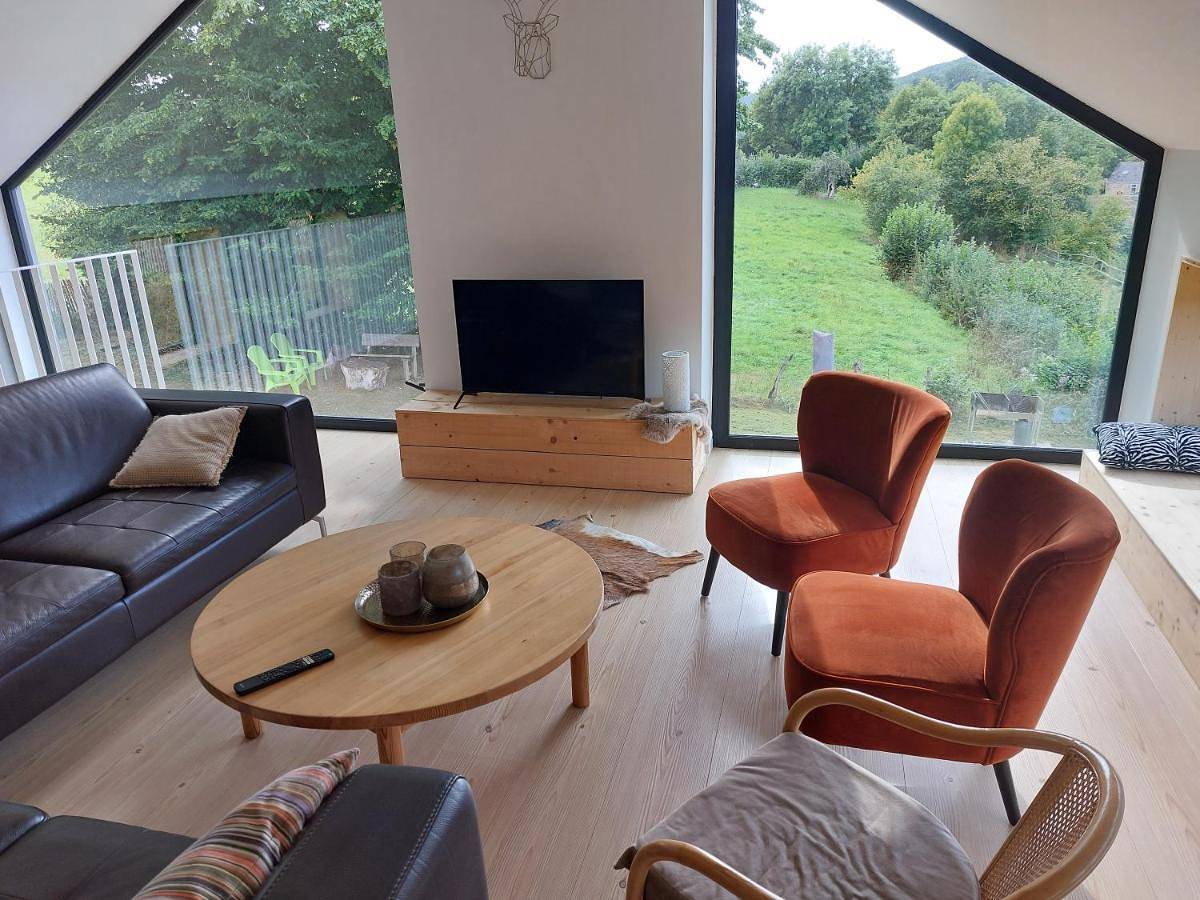Three-Bedroom House in Mormont, Érezée