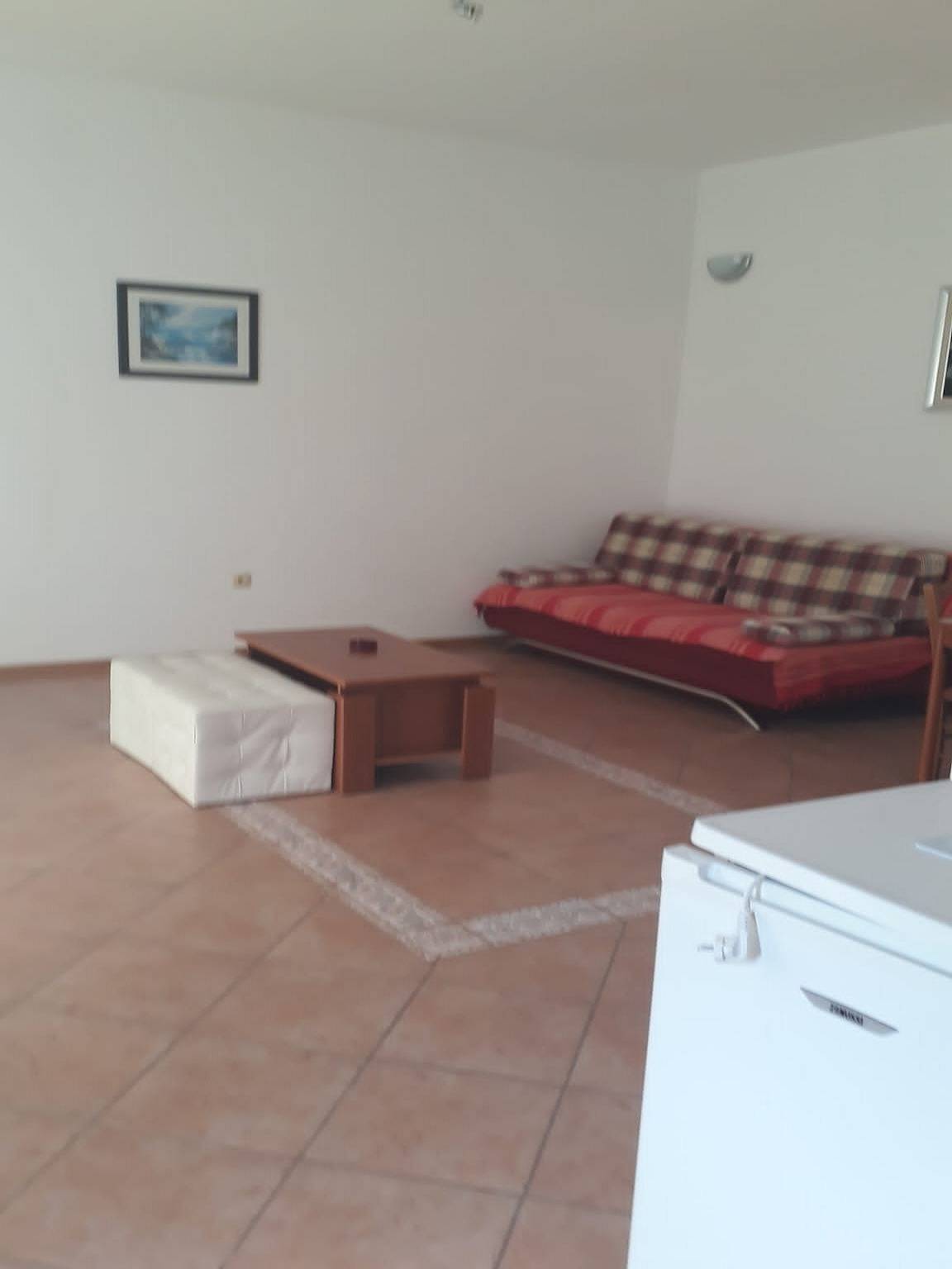 Ganze Wohnung, Ferienwohnung für 4 Personen mit Garten in Poljica, Split-Dalmatien