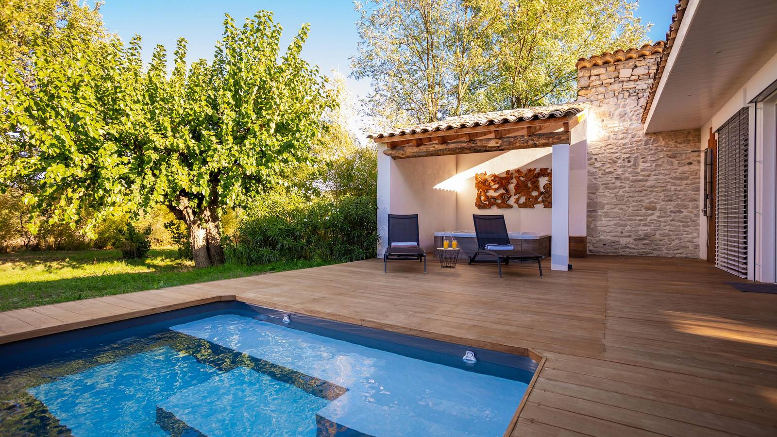 Vom Architekten entworfene Villa mit beheiztem Pool und privatem Whirlpool in Carnas, Mittelmeerküste (Frankreich)