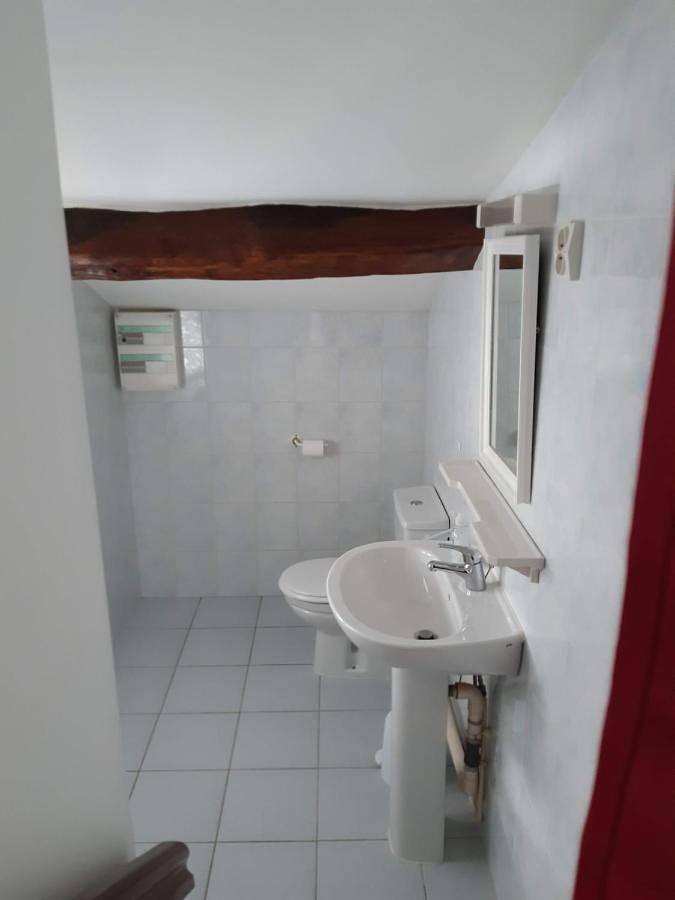 Location de vacances pour 6 personnes, avec jardin, adapté aux familles à Landeronde - 4