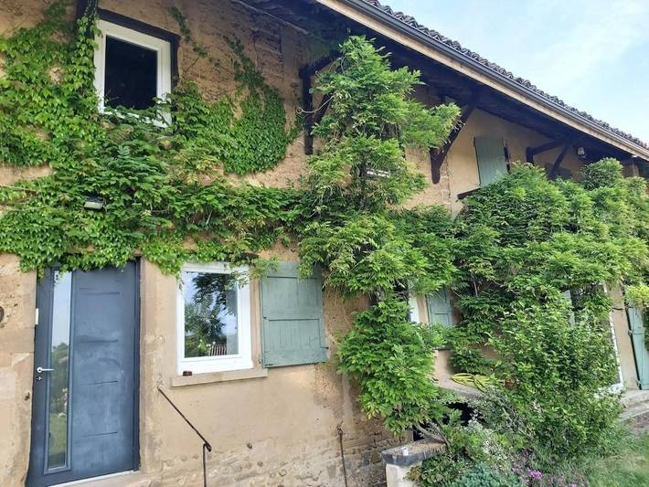 Location de vacances pour 7 personnes, avec Balcon et Terrasse ainsi que Jardin et Piscine dans Ruy Montceau - 4
