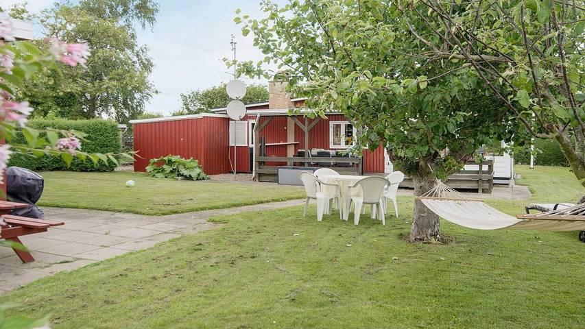 Ferienhaus für 4 Personen, mit Garten und Terrasse, mit Haustier in Flovt Strand