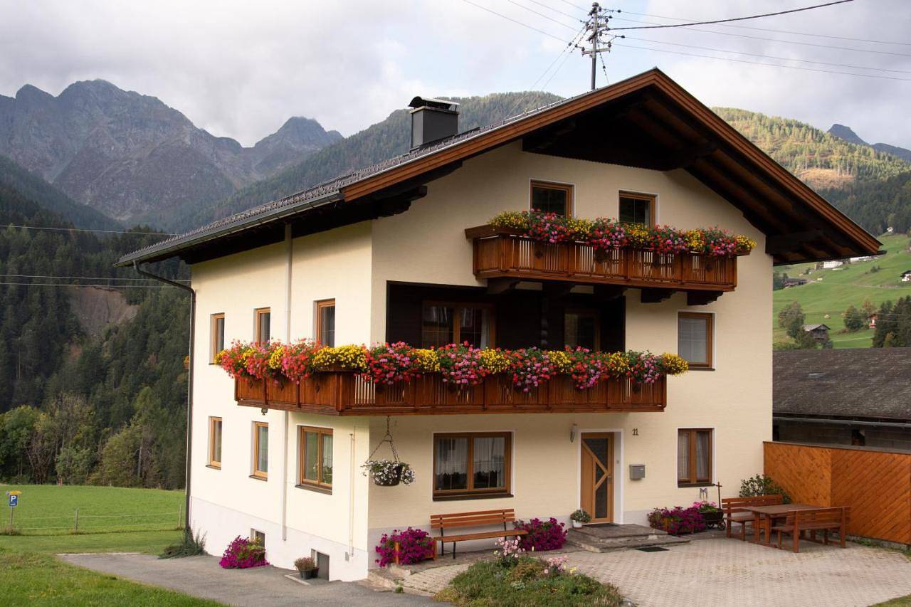 Haus Guggenberger in Gailtaler Alpen, Lesachtal