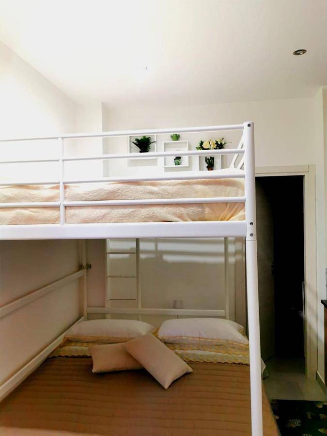 Quadruple Room in Misterbianco, Catania e dintorni