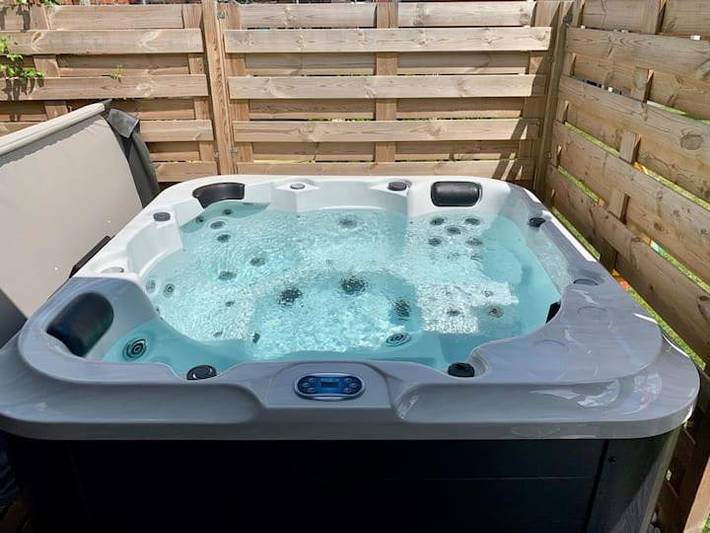 Appartement de vacances pour 3 personnes, avec piscine ainsi que jacuzzi et terrasse - 1