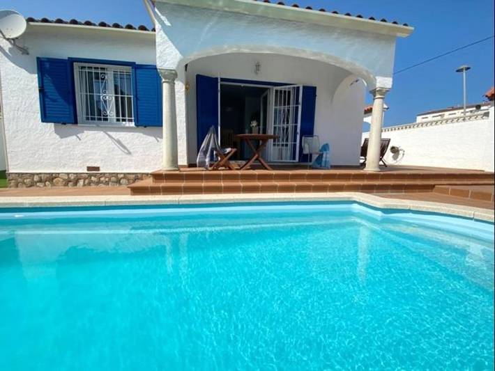 Casa rural para 4 personas, con Terraza y Jardín en Alt Empordà - 4