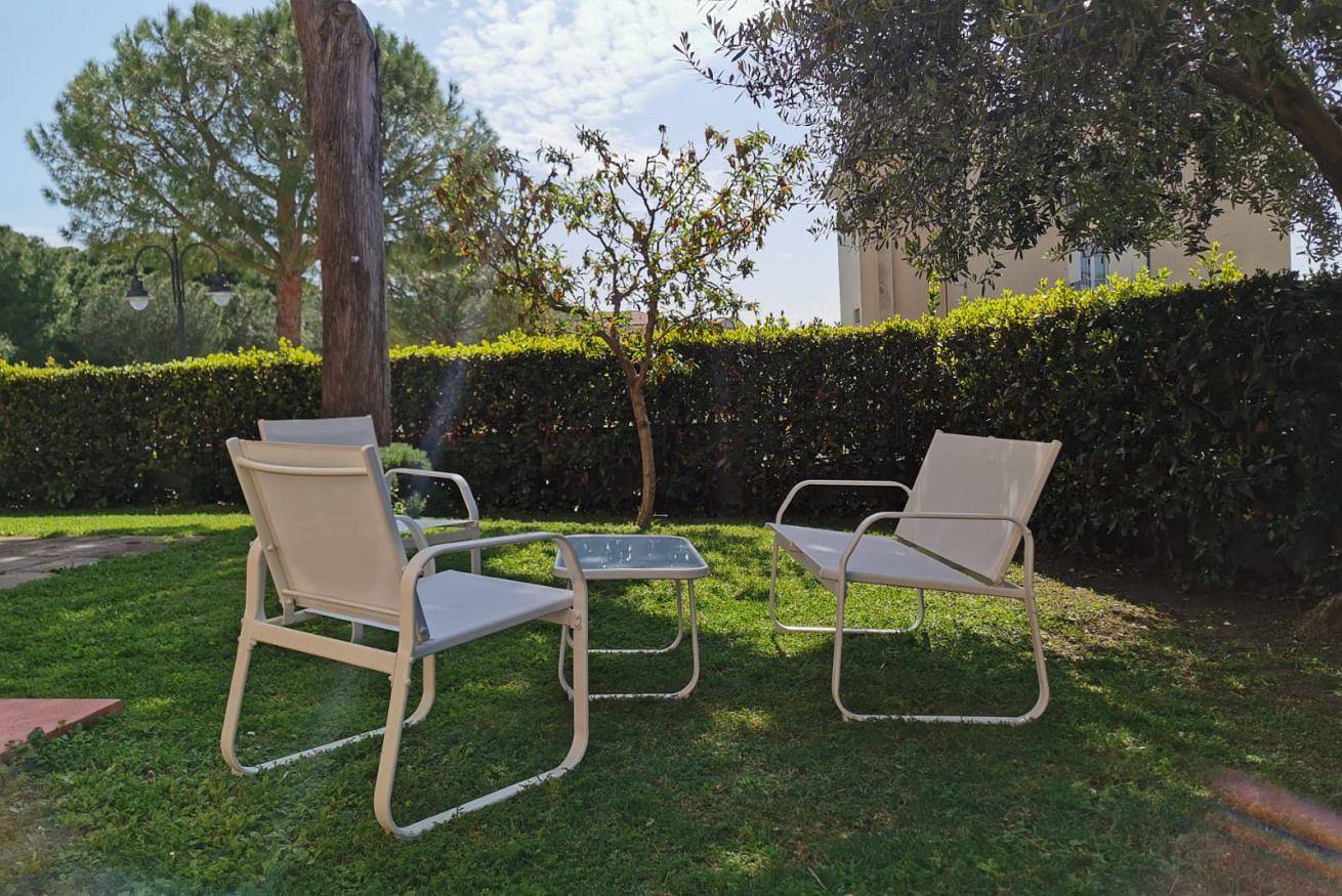 Appartement entier, N172 - Numana, wonderful three-room apartment with garden in Sirolo, Riviera del Conero