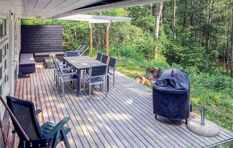 Ferienhaus für 8 Personen mit Terrasse in Knäred, Halland
