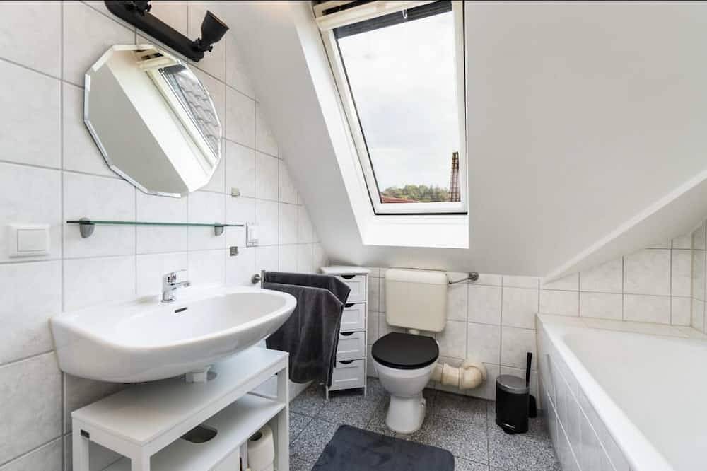 Ganze Wohnung, Modern mit schöner Aussicht in Porta Westfalica, Weserbergland