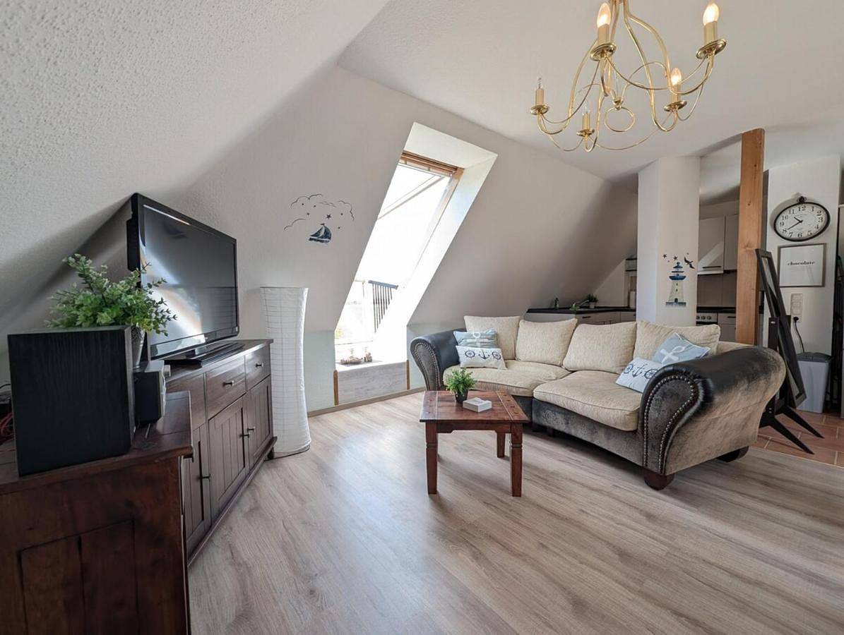Ganze Wohnung, Two-Bedroom Apartment with Garden View in Nordermeldorf, Dithmarschen