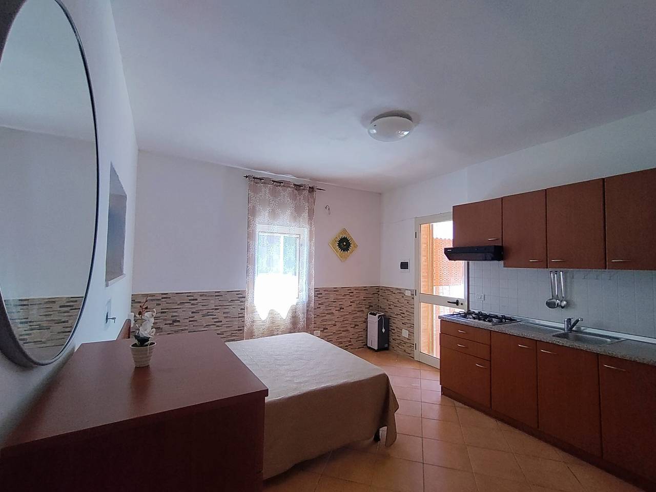 Monolocale intero, Casa vacanze 'Villa Elvira Monolocale' con terrazza privata, giardino in comune e aria condizionata in Vieste, Gargano