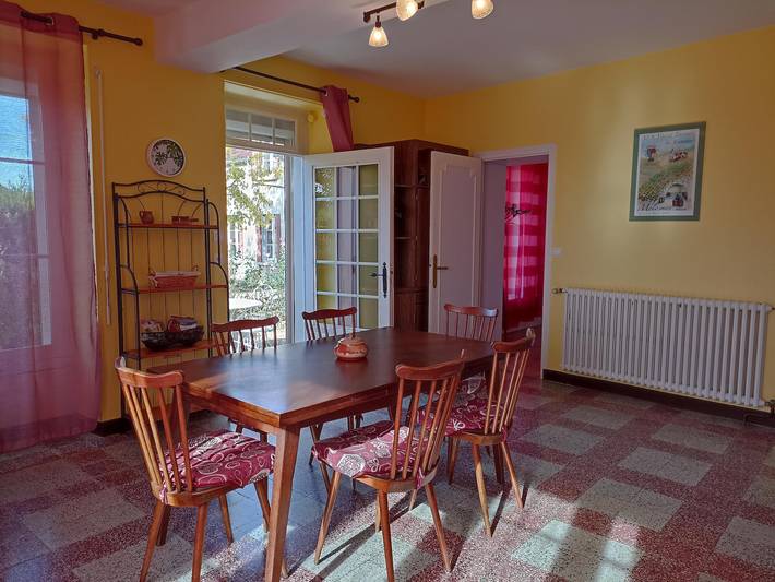 Gîte charmant sur exploitation viticole avec terrasse et équipements famille in Molosmes, Arrondissement d'Avallon