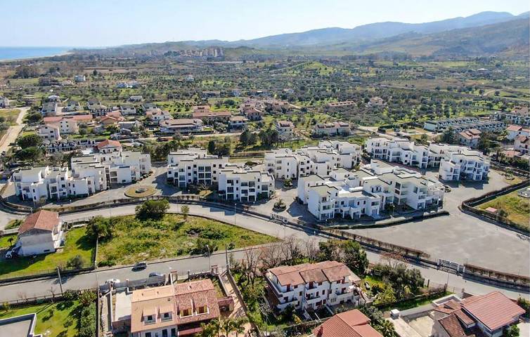 Apartamento vacacional entero, Acogedor apartamento de vacaciones con aire acondicionado, aparcamiento, terraza - 1,5 km de la playa in Isca sullo Ionio, Provincia de Catanzaro