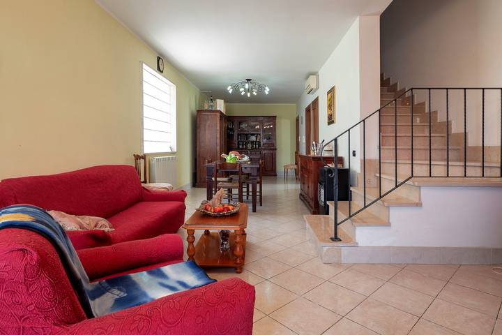 Villa pour 8 personnes, avec jardin et balcon à Porto Cesareo - 2