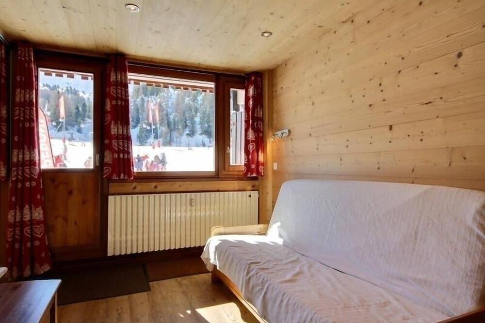 Ganze Wohnung, Renovierte Wohnung für 5 Pers, direkt an der Piste in La Plagne in Plagne Centre, La Plagne-Tarentaise