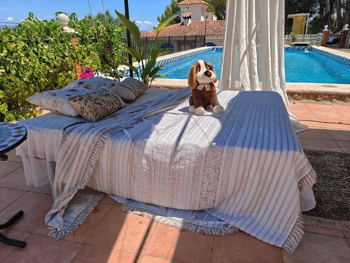 Forest Retreat Naturally Cool, Stunning Views, privacy and an 80M2 Extra-Large Swimming Pool in Llíria, Valencia Provinz