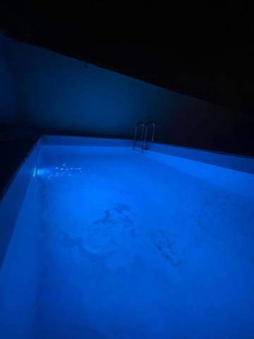 Villa pour 13 personnes, avec jardin ainsi que jacuzzi et piscine, animaux acceptés dans Val-d'Oise