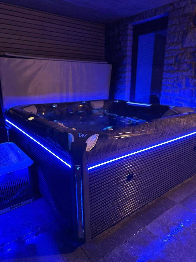 Gîte pour 9 personnes, avec jacuzzi et jardin, adapté aux familles à Baelen - 2