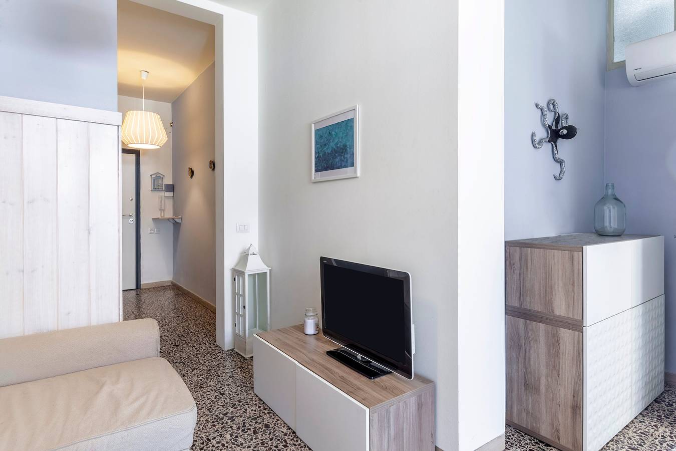Appartement entier, Appartement de vacances "Casa Di Elena Marina Di Carrara" avec vue sur mer et terrasse privée in Marina di Carrara, Carrare