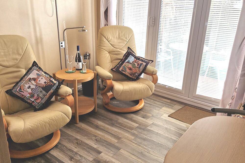 Ganze Wohnung, Stylish Studio Flat with Private Garden, Parking & Dog‑Friendly in Portsmouth, Südostengland