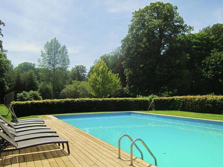 Location de vacances pour 14 personnes, avec sauna et terrasse ainsi que piscine et jardin, adapté aux familles à Trois-Ponts - 2
