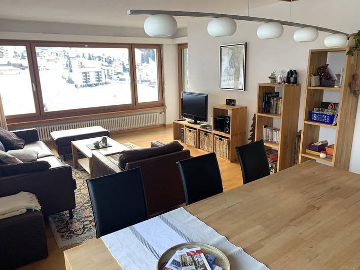 Ganze Ferienwohnung, Tgesa Marlotscha - 4.5 Zimmerwohnung - 6 Betten in Surses, Albula