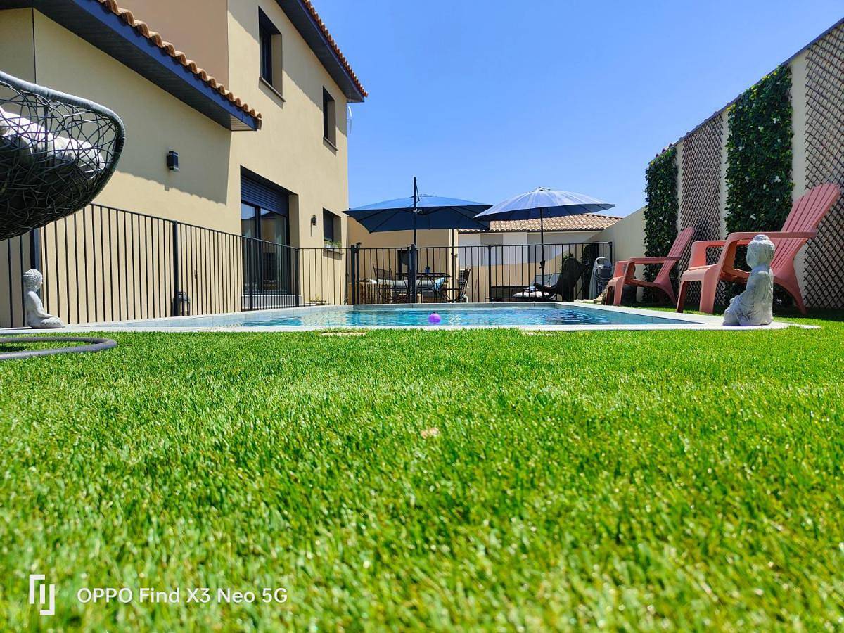 Villa with Private Pool in Poulx, Nimes und Umgebung