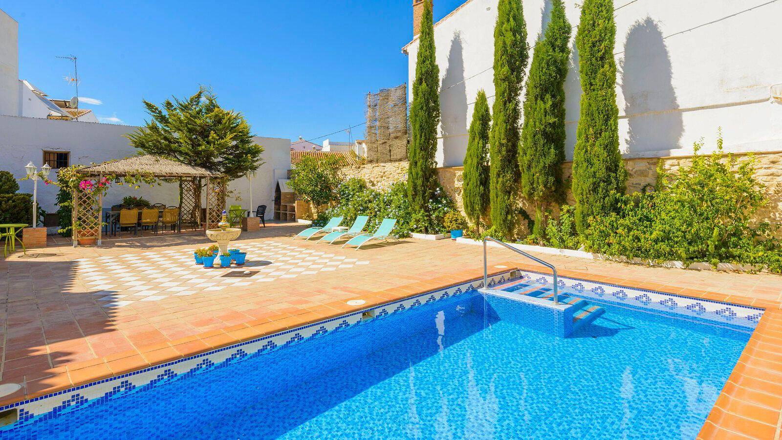 La Fábrica de Juan Antequera - La Joya by Ruralidays in La Joya, Antequera