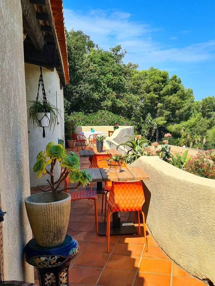 Location de vacances pour 2 personnes, avec jardin ainsi que sauna et piscine à Six-Fours-les-Plages - 3