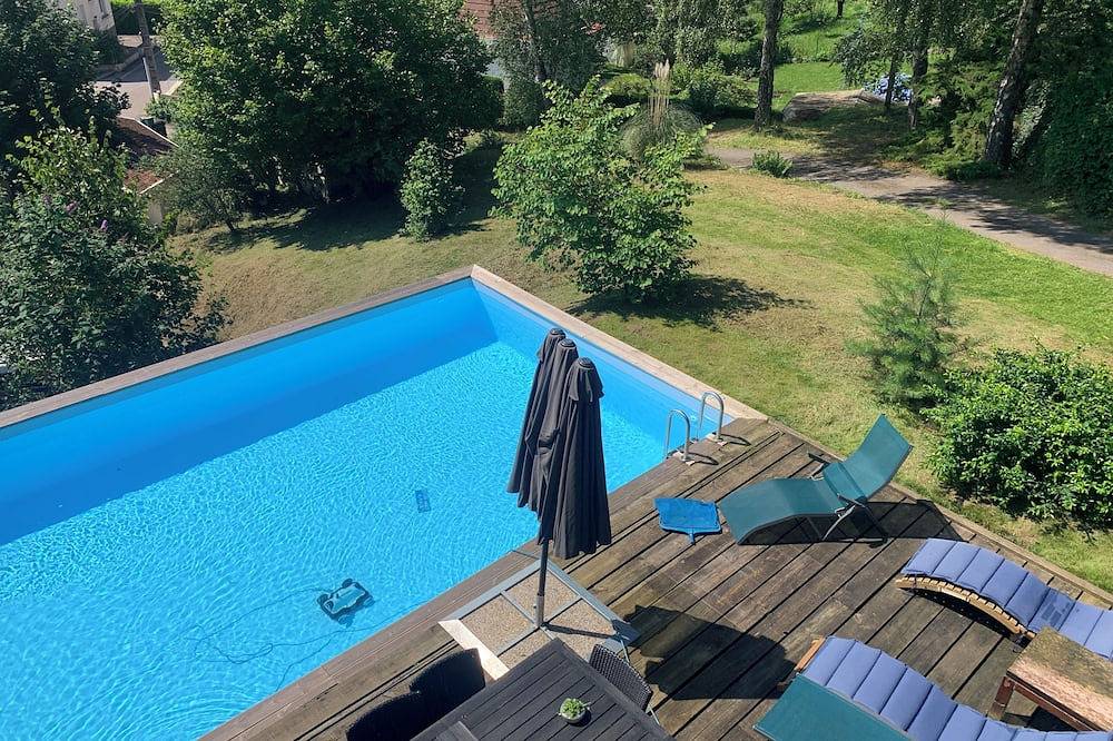 Grande villa 10 couchages avec piscine chauffée in Épinal, Région d'Épinal