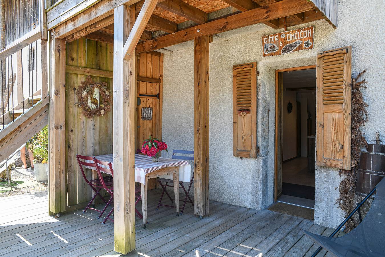 Maison de vacances 'Ciméléon Bas' avec vue sur les montagnes, terrasse privée et Wi-Fi in Aillon-le-Jeune, Région de Chambéry